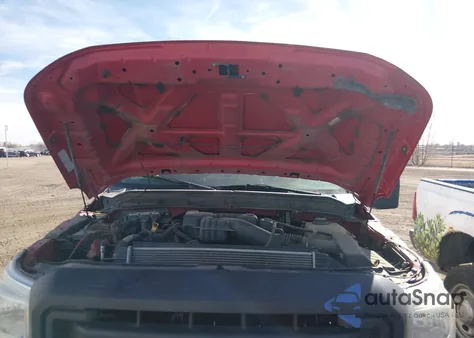 2015 Ford F-250 Xl z USA, uszkodzony, nr VIN 1FT7X2B63FEC90964